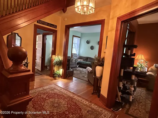 1766 Sanderson AVE, Scranton, PA 18509