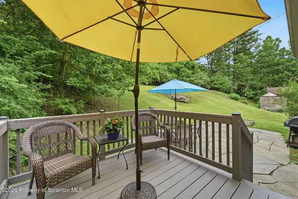 31 W Lake Shore DR, Tunkhannock, PA 18657