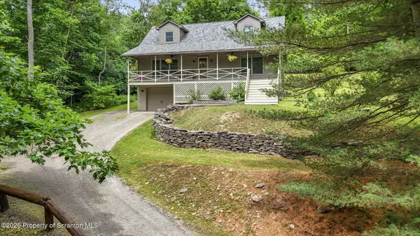 31 W Lake Shore DR, Tunkhannock, PA 18657