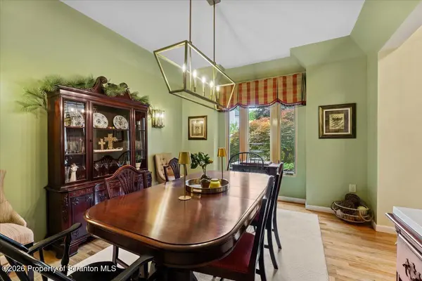 107 Possum WAY, Clarks Green, PA 18411