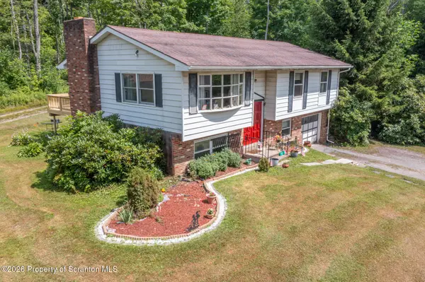 374 Raylean RD, Montrose, PA 18801
