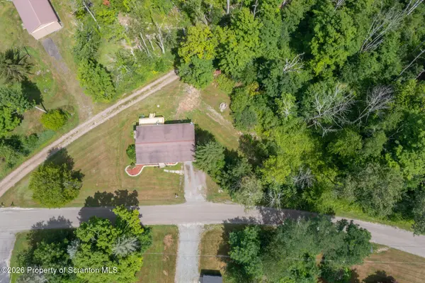 374 Raylean RD, Montrose, PA 18801