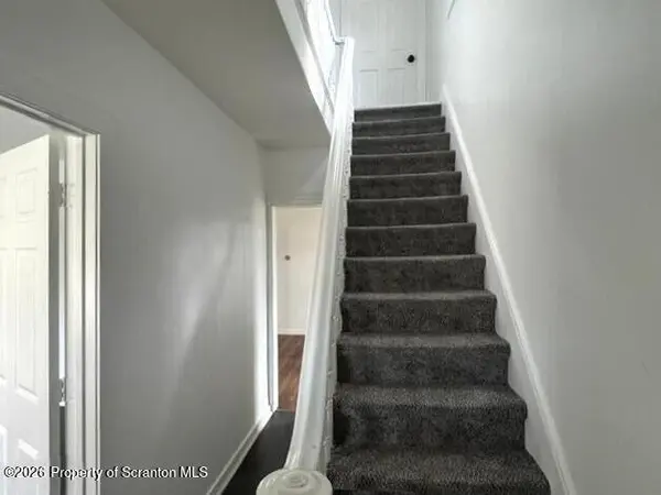 28 Manhattan ST, Ashley, PA 18706