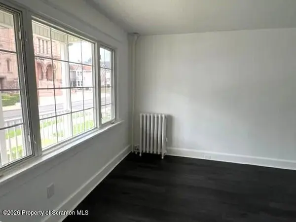 28 Manhattan ST, Ashley, PA 18706