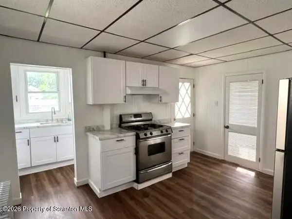 28 Manhattan ST, Ashley, PA 18706