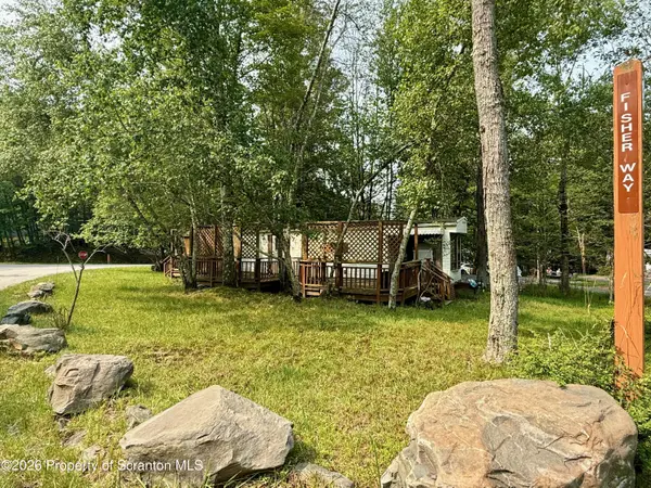 712 Beaver CT, Covington Twp, PA 18424