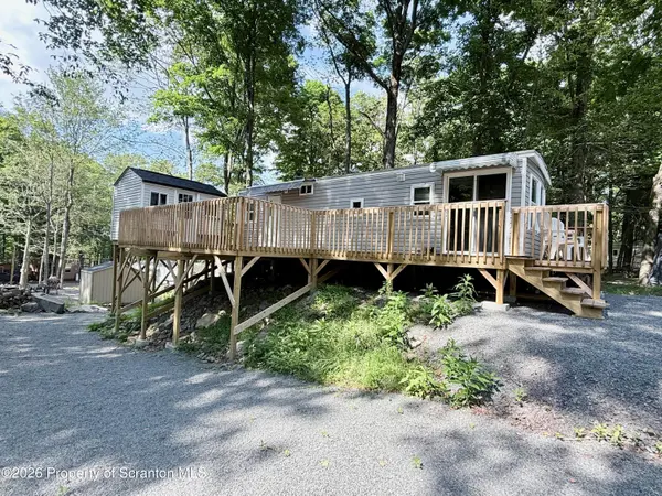 148 Birch TER, Covington Twp, PA 18424