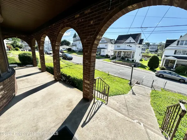 514 5th ST, Dunmore, PA 18512