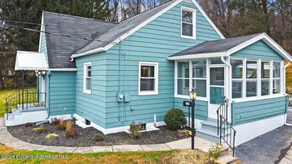 1251 Shoemaker AVE, West Wyoming, PA 18644