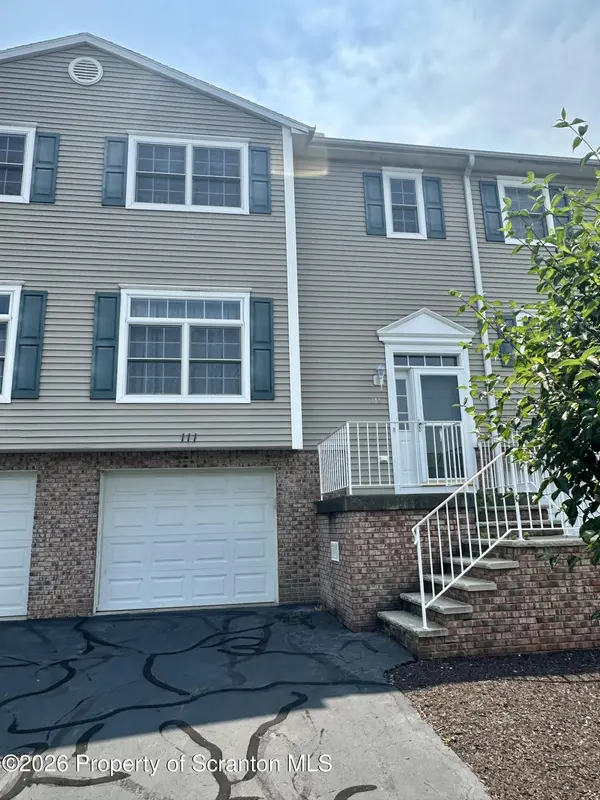 111 Parkland DR #BLDG 27, Clarks Summit, PA 18411