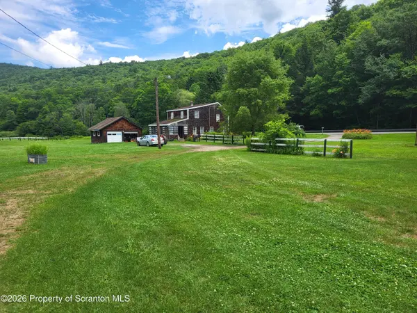 2793 Crosstown HWY, Starlight, PA 18461