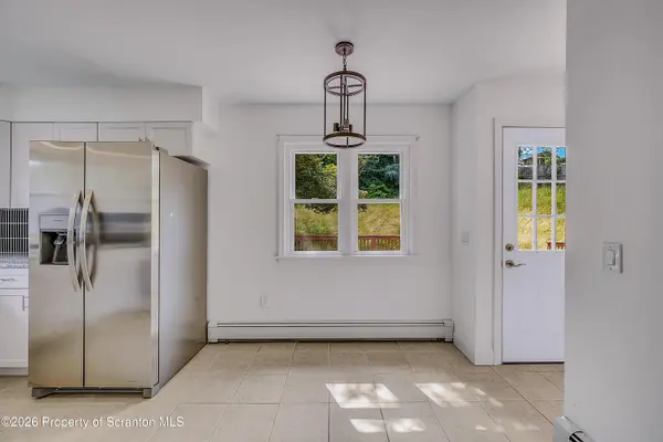 1210 Monroe AVE, Dunmore, PA 18509