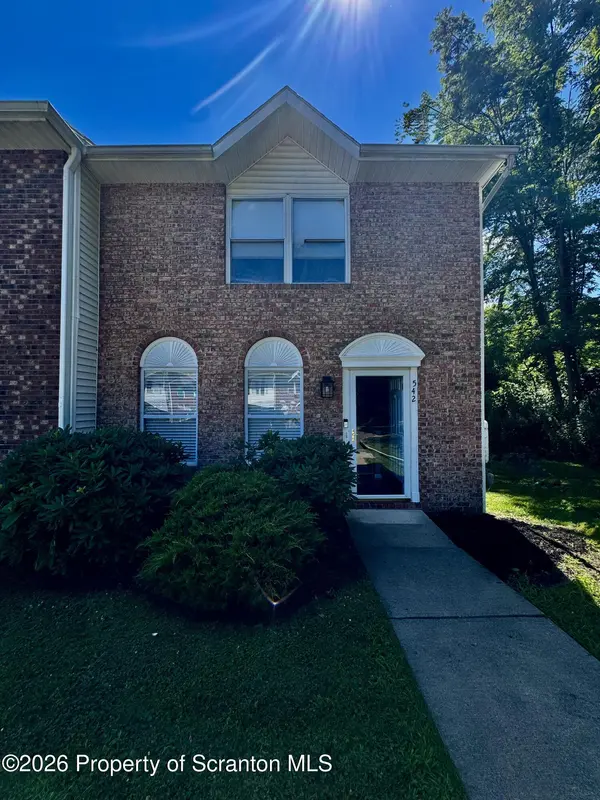 542 Clover CT, Exeter, PA 18643