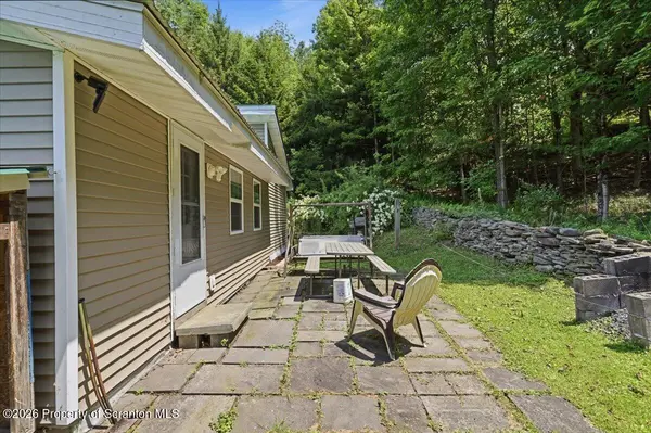 308 Fiddle Lake RD, Thompson, PA 18465