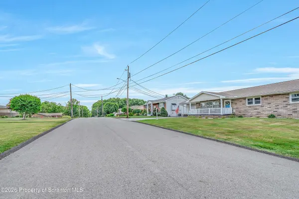 715 4th ST, Eynon, PA 18403