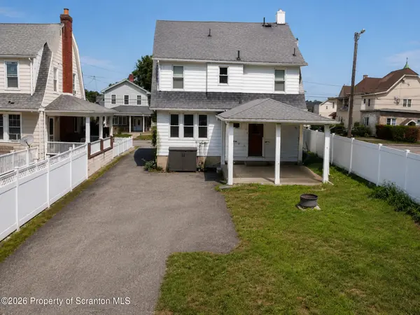 2020 Green Ridge ST, Dunmore, PA 18512