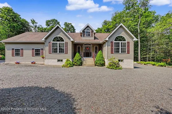171 Delbert Drive, Gouldsboro, PA 18424