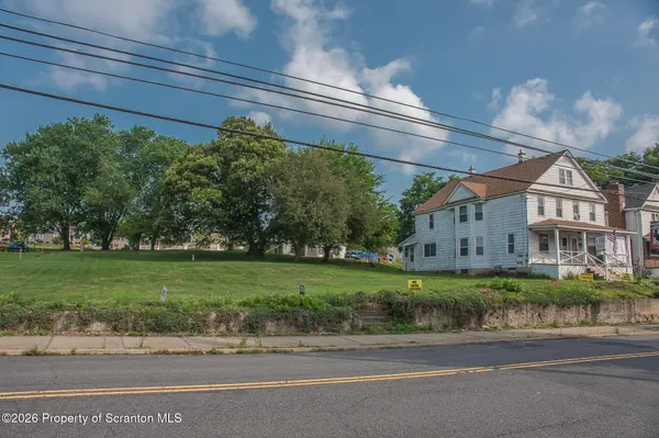 445 Main ST, Dickson City, PA 18519