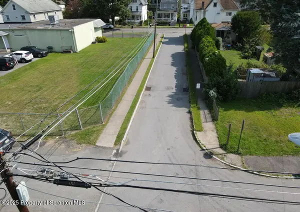 21 Walnut ST, Wilkes-barre, PA 18702