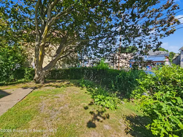 828 Cedar AVE #1st Fl, Scranton, PA 18505