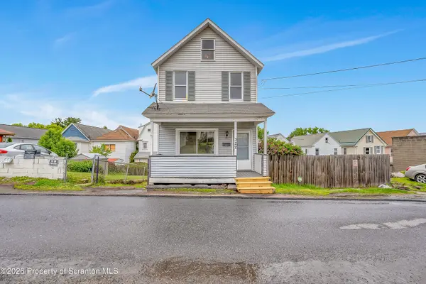 322 Weston LN, Wilkes-barre, PA 18702