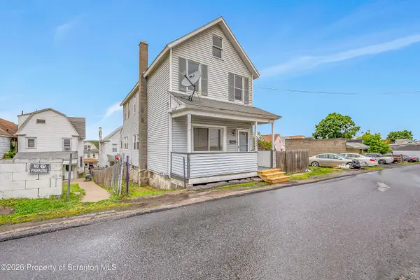 322 Weston LN, Wilkes-barre, PA 18702