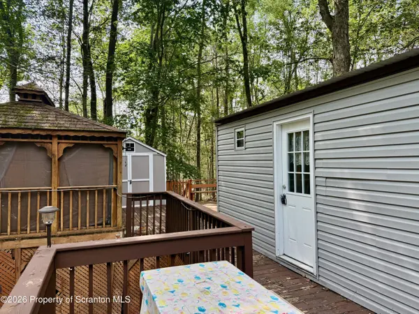 122 Nature DR, Covington Twp, PA 18424
