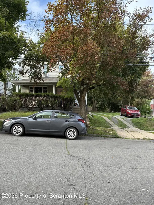643 Deacon ST, Scranton, PA 18509