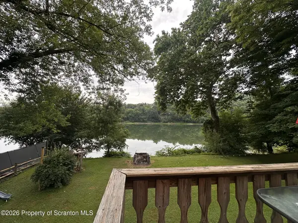 177 Lott RD, Meshoppen, PA 18630