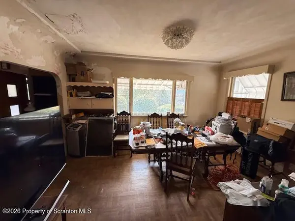 1149 Bennett ST, Old Forge, PA 18518