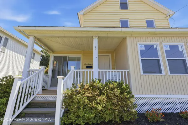 526 South ST, Avoca, PA 18641