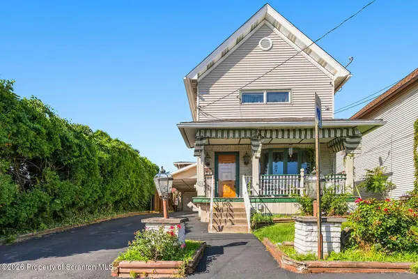 305 Cherry ST, Dunmore, PA 18512