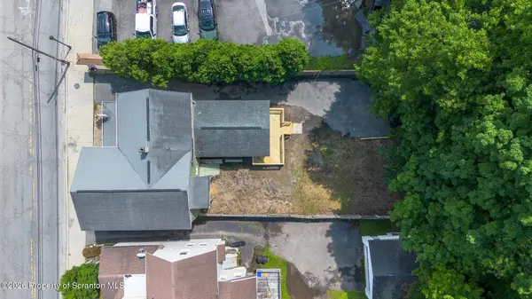 492 N Main ST, Archbald, PA 18403