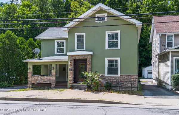 492 N Main ST, Archbald, PA 18403