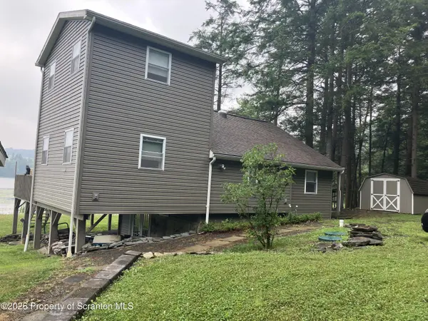 401 Upper Lake RD, New Milford, PA 18834