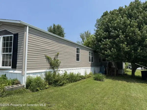 319 Ayla LN, Dalton, PA 18414