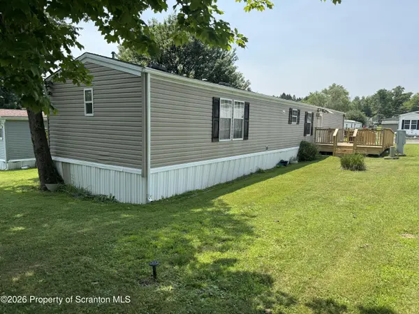 319 Ayla LN, Dalton, PA 18414