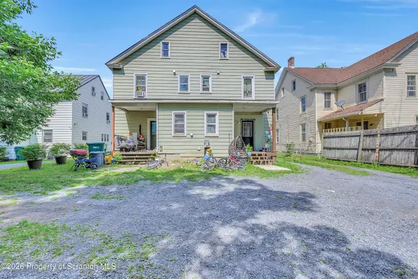424-426 N 5th ST, Stroudsburg, PA 18360