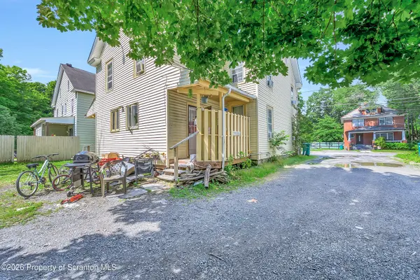 430 N 5th ST, Stroudsburg, PA 18360