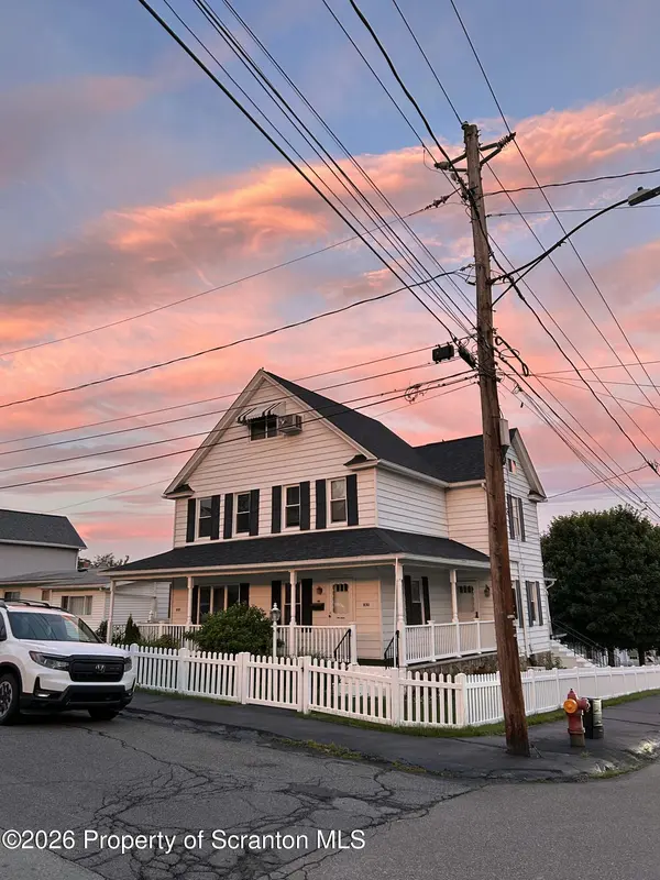 830 Brook ST, Dickson City, PA 18519