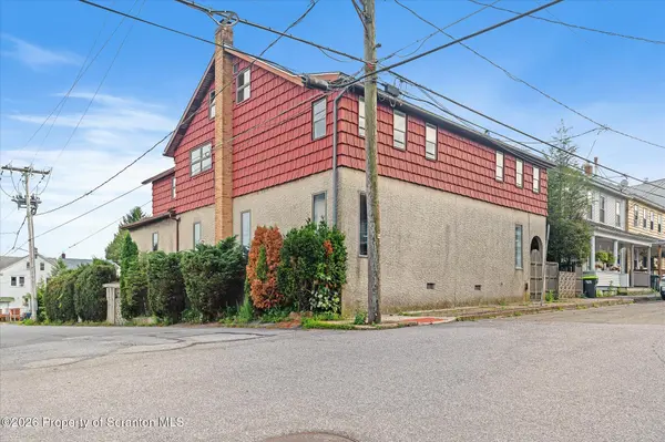 702-704 Walnut ST, Freeland, PA 18224