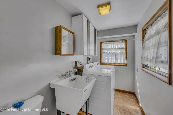 923-923 #R Slocum AVE, Scranton, PA 18505