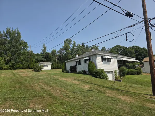 327 Irving ST, Sturges, PA 18403