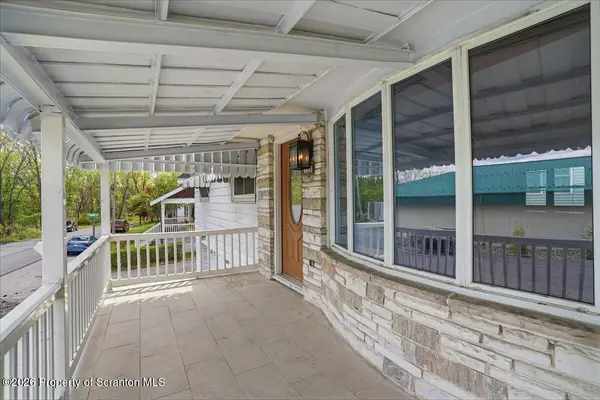 103 E Hospital ST, Taylor, PA 18517
