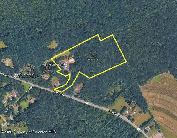 1080 Hudson DR, Weatherly, PA 18255