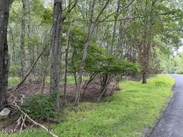 Lot 400 Snowshoe CIR, Lake Ariel, PA 18436