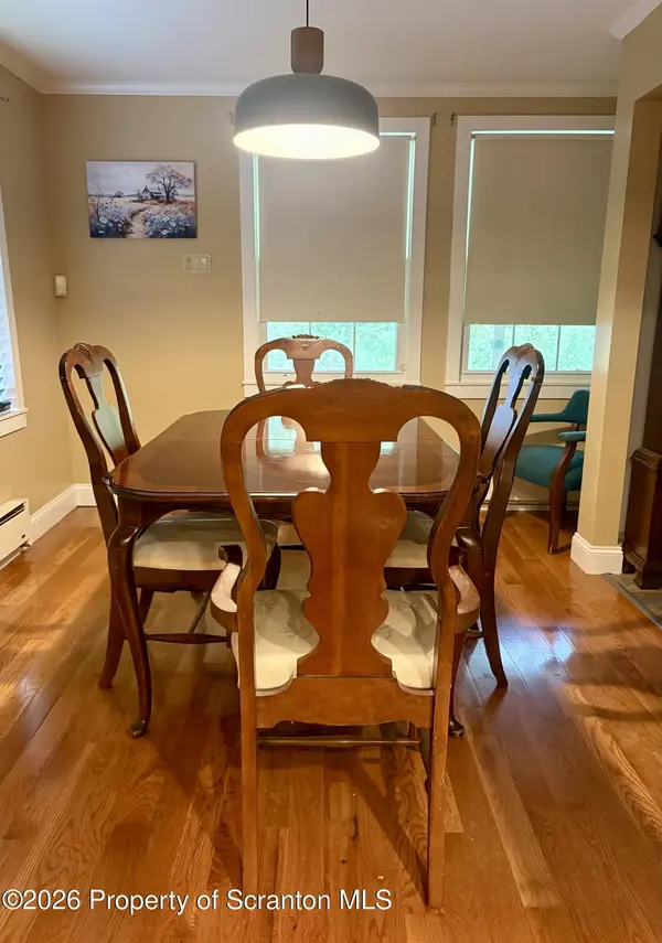 82 Deer Laurel Ests RD, Lake Ariel, PA 18436