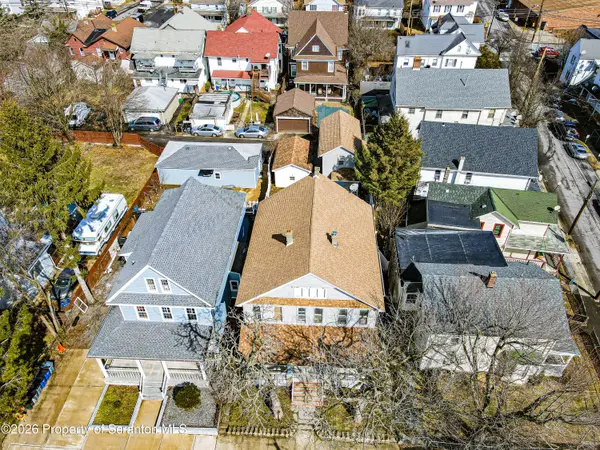 1142 Academy ST, Scranton, PA 18504