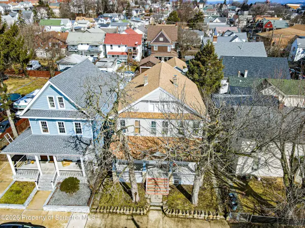 1142 Academy ST, Scranton, PA 18504