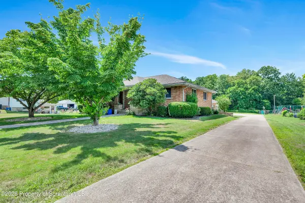 181 Hobart ST, Moosic, PA 18507